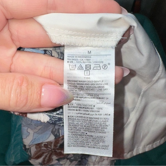 OLD NAVY Floral Print Shorts M NWOT - Picture 9 of 9